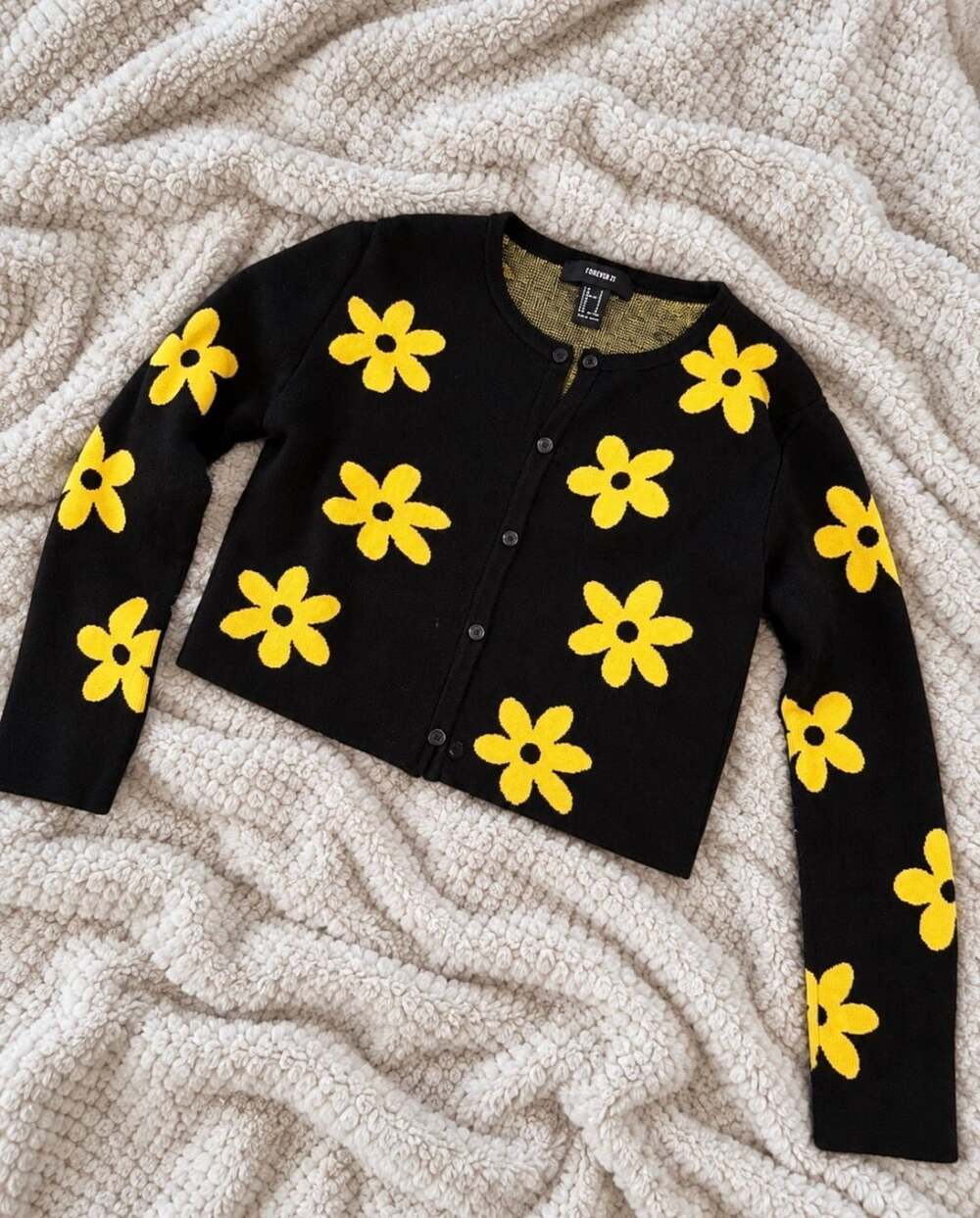 Forever 21 Floral Crop Cardigan Size M Black Yellow Daisy